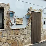 V.V Casa Mones
