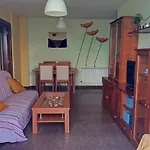 Familiar Bajo Con Jardin En Gibaja