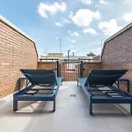 Iconic Suites