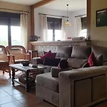 Casa Con Piscina En Parque Nacional De Cabaneros