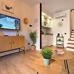 Cosy Bungalow Green Oasis