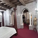 H La Posada