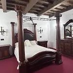 H La Posada