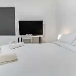Las Palmas Comfort Rooms