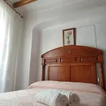 Casa Rural vistas al campo y cocina con terraza
