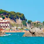 Elegante Apt P4 Pax A 1 Min De La Playa Con Wifi