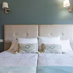 Apartamentos Montes Vindios