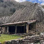 Apartamentos Y Casas De Aldea La Pornacal
