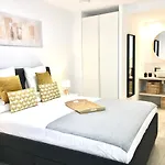 Castro Holidays - Apto A Centrico Terraza Con Garaje Gratis