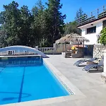 Villa Moiko