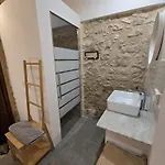 Suite Independiente De 45 M2 Con Banera En Pleno Casco Viejo