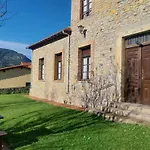 Apartamentos Rurales La Escuela