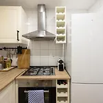 Vintage 3 Bdr Apartment