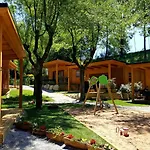 Camping Els Roures