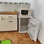 Studio Tropical