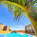Casa Bamboo Corralejo apartamento luminoso y espacioso, piscina