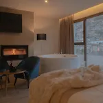 Almazara Suites