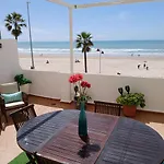 Amazing Frontal Beach Apartment #Traveller\'S Awards2023