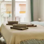 La Familia Beach House La Cala