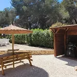 Casa Caledonia - Appartement Dans Villa Avec Jardin Arbore Et Piscine A 500 M De La Mer