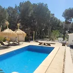 Casa Caledonia - Appartement Dans Villa Avec Jardin Arbore Et Piscine A 500 M De La Mer