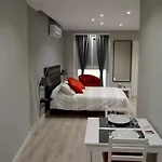 Encantador Estudio Cerca Del Pilar