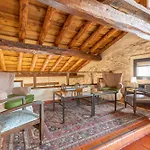 La Casona Y Casitas De Tabladillo