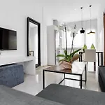 Suites Campo del Príncipe