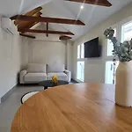 Navas Penthouse 301 By Florentia Homes