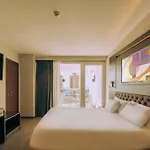 Marina Resort Benidorm - The Original Benidorm Vibe