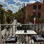 Santa Escolastica En Pleno Centro De Granada