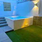 Casa Unifamiliar Moderna Cerca De Fibes