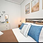 12 Calle San Julián Apartament