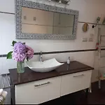 Habitacion En Casa Moderna Con Jardin