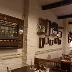 Mon Comeysuena Guesthouse