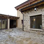 La Casona De La Mesta