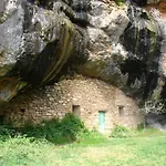 Apartamentos La Escueleta
