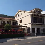 Apartamentos Los Hebiles