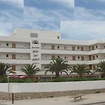 Bahia de San Antonio Beach