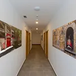 Iraipe Pamplona Hostal Auto Check-In