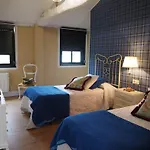 Apartamentos Turísticos La Calleja