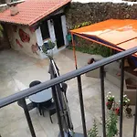 Apartamentos Rurales La Villa de Piedra