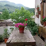 Casa Rural Parriola