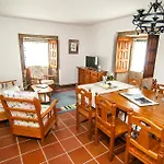 Casa Rural Rectoral de Areas Tui