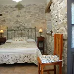 Casa Aldea Marinana
