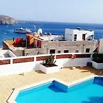 Ocean View Apartment over Los Cristianos, Playa las Vistas