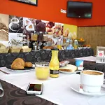 Hostal Isabel II