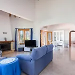 Villa Villa Jilian By Interhome