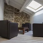 Hostel Cross (Adults Only)