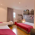 Iraipe Pamplona Hostal Auto Check-In